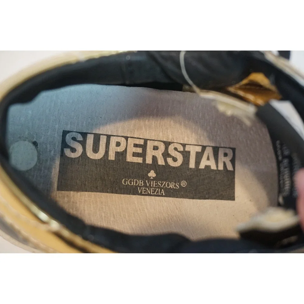 N/A black star